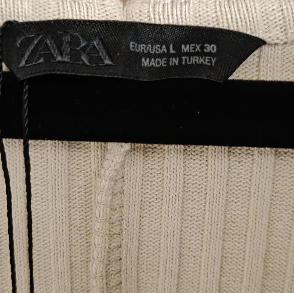 NWOT ZARA Ribbed Knit Poncho Top Beige Price Firm - Picture 3 of 4